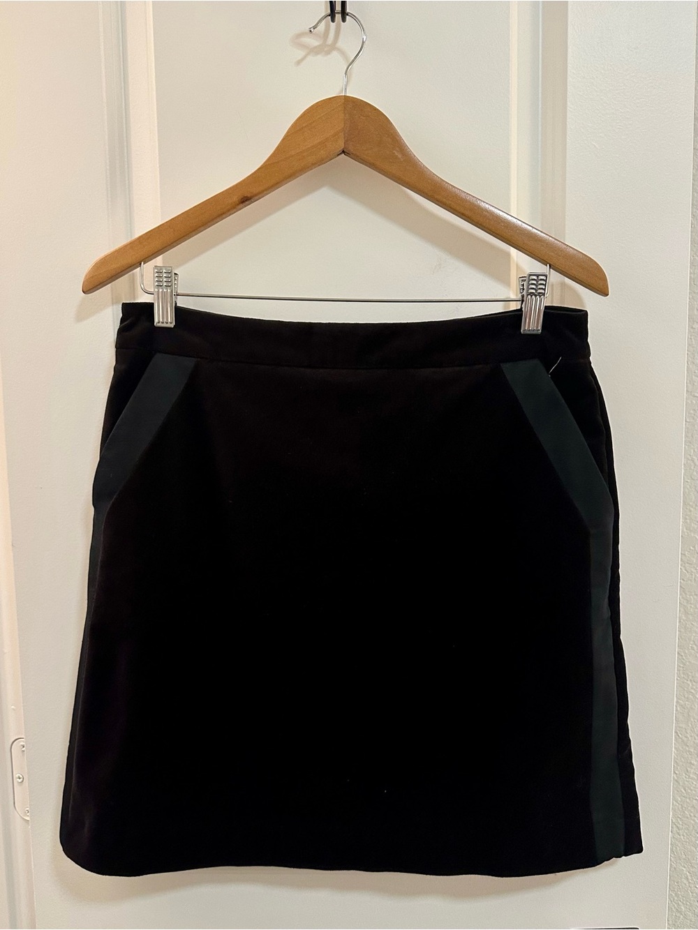 Ann Taylor Black Mini Skirt with Side Panels